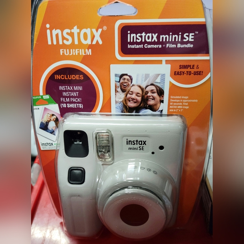 Fujifilm instax mini SE Instant Camera + Film